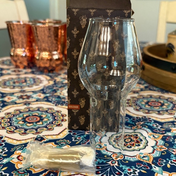 New in Box - Boulevard Hurricane Bottle Lamp - Clear Glass - Picture 4 of 4